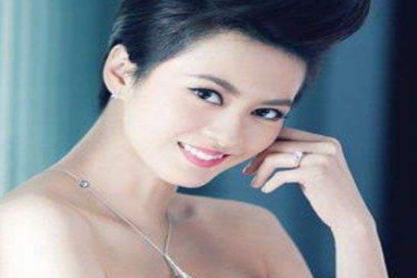 中国实力女歌手排名 那英王妃上榜，第一名以甜美天后著称
